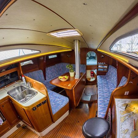 Norwavey, Sleep In A Boat Hotel Krokelvdalen Kültér fotó