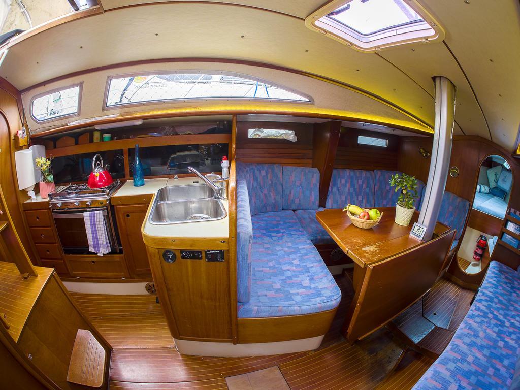 Norwavey, Sleep In A Boat Hotel Krokelvdalen Kültér fotó