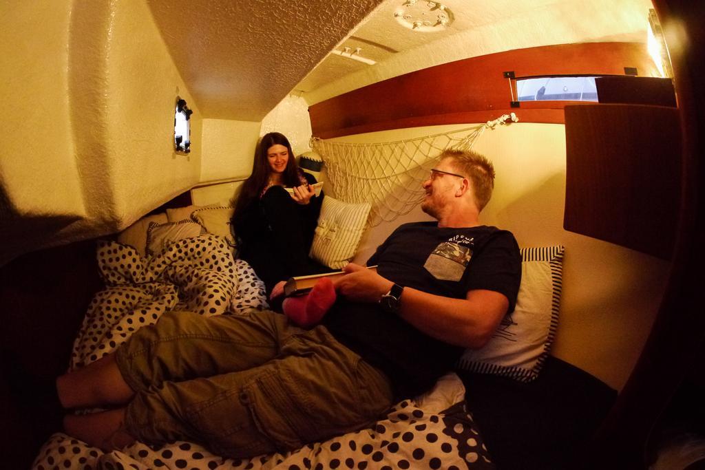 Norwavey, Sleep In A Boat Hotel Krokelvdalen Kültér fotó